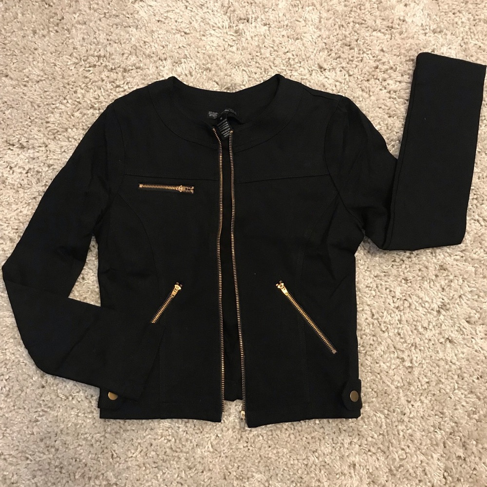 Black fitted Jacket.
